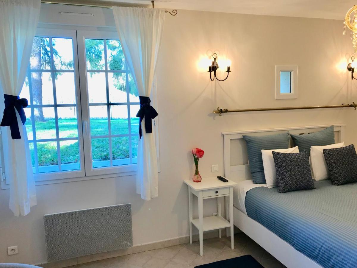 Sans Souci Bed And Breakfast Luxe Heated Pool And Restaurant Luzillé Екстериор снимка