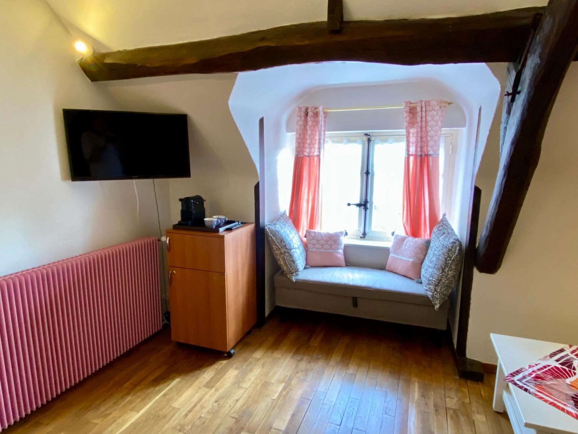 Sans Souci Bed And Breakfast Luxe Heated Pool And Restaurant Luzillé Стая снимка